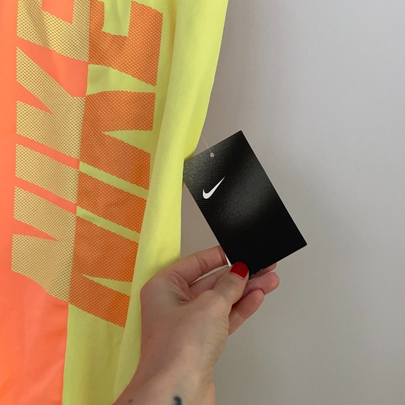 BNWT Nike Orange and Yellow One-Piece Swimsuit W/ Cross Back Size Extra Large - Picture 6 of 10